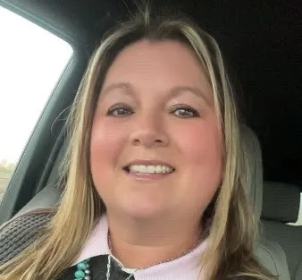 Amy, Auction Manager